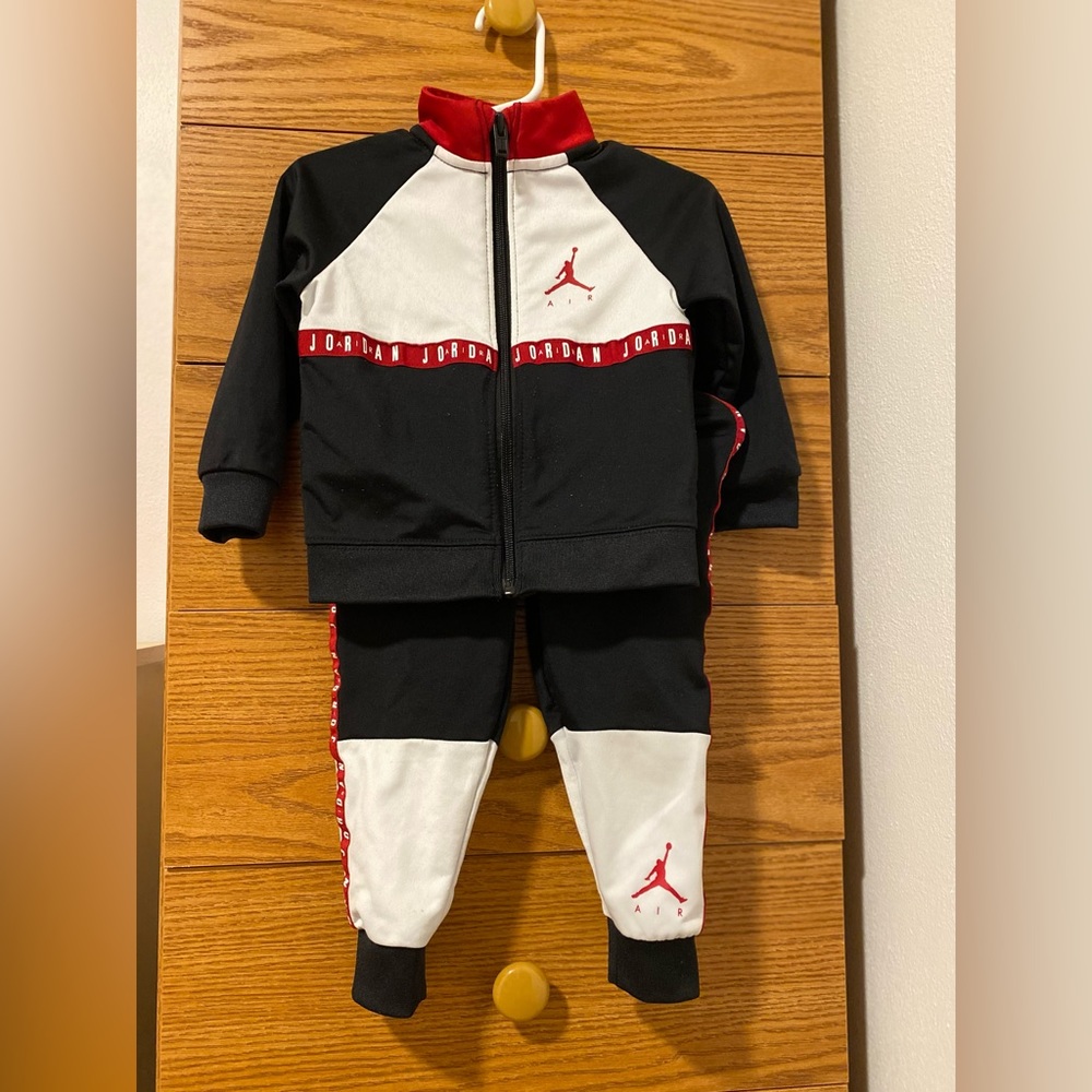 18 Months Jordan Tricot Set